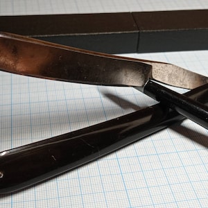Old french straight razor