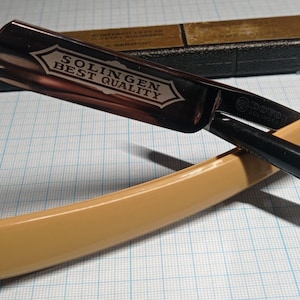 Straight razor &quot;Dovo&quot;