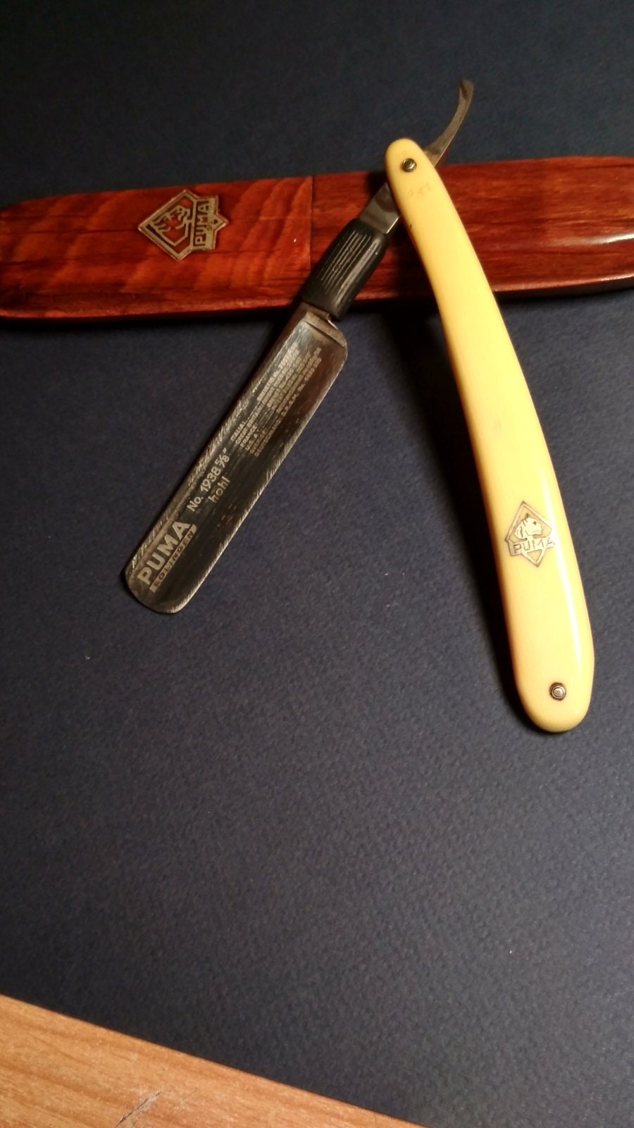 Vintage Puma 1938 5/8 Hohl Yellow Handle Straight Razor - Etsy
