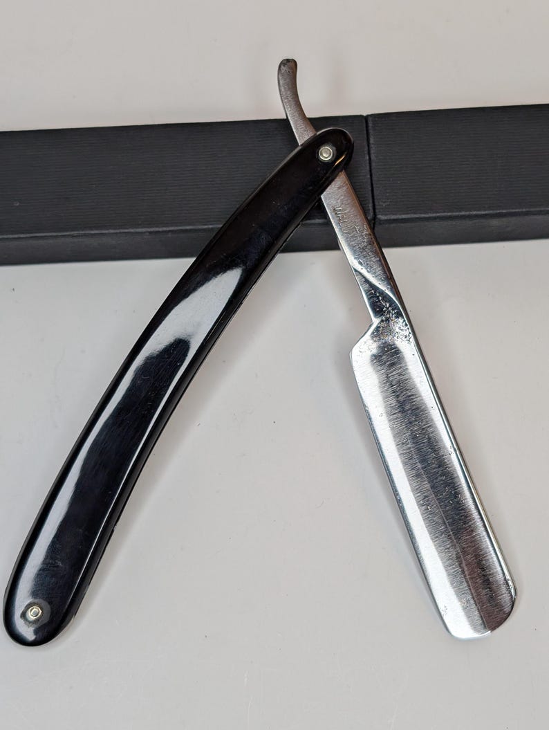 Ern Protector Razor Vintage Straight Razor