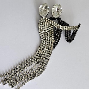 Butler and Wilson Vintage Brooch - Etsy