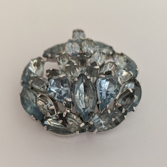 Vintage Brooch Blue Grey Crystals Multilayered Ar… - image 4