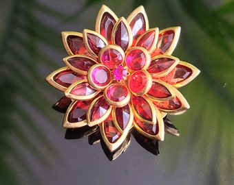 Vintage Avon Brooch Pink Bezel Crystals Floral Design Multidimensional