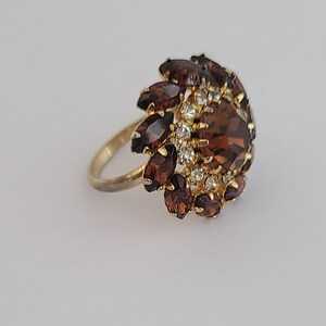 Vintage Stunning Ring Large and Small Blown and Clear Color Crystals Goldtone Metal, Cocktail Statement Ring 60s Adjustable  Max Size 8 US