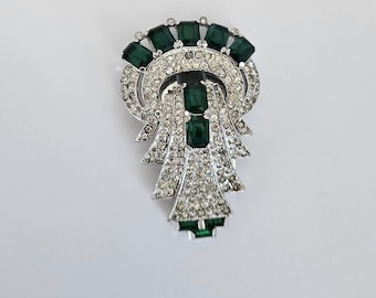 Rare Vintage KTF (Trifari 1920-1930) Art-Deco Dress Clip Emerald Green and Clear Color Crystals Rhodium Plating signed KTF