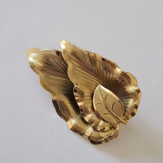 Vintage Brooch Goldtone Articulated Leaf Brooch - image 4