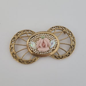 Vintage 1928 Jewelry Company  Brooch Porcelain Rose Faux Pearls Goldtone Metal