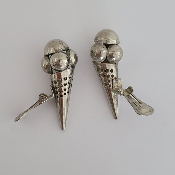 Vintage Clip-on Earrings Ice-Cream Cone Silver-to… - image 5