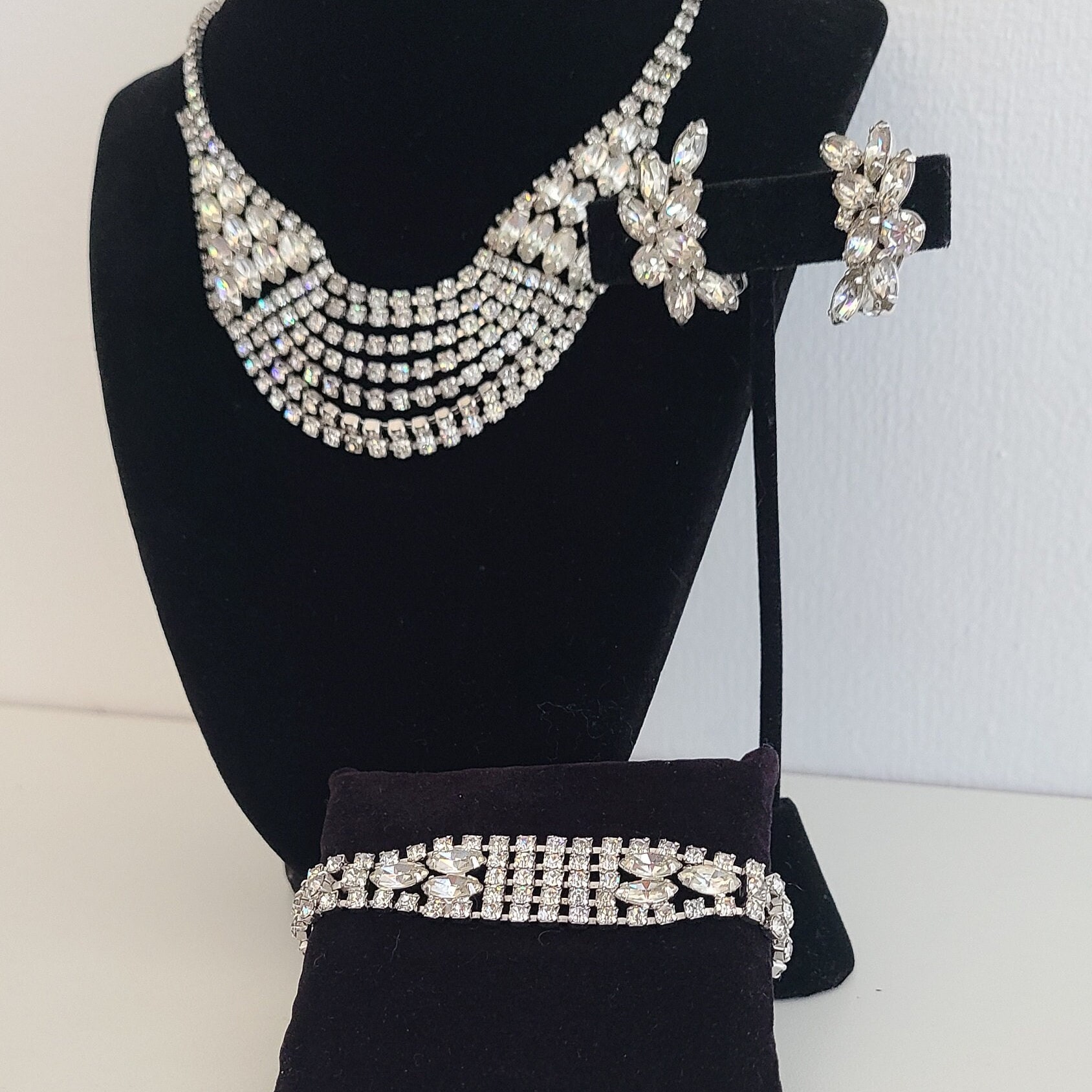 Rare Vintage Kramer of New York Boxed Parure: Necklace, Bracelet