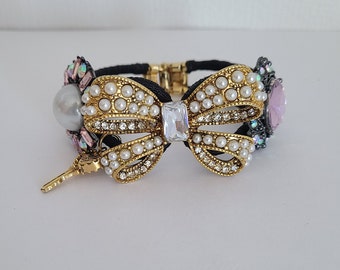★ Betsey Johnson ★ ブルーパヴェ フクロウ ピアス 楽天市場】Inlay Owl Silver Pierced Earrings（インレイ