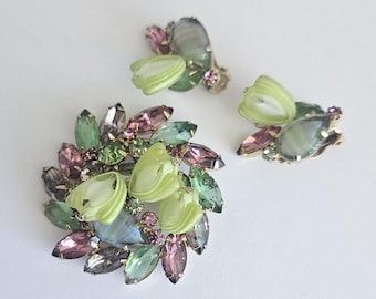 Vintage Juliana D&E Brooch and Clip-on Earrings: Multicolored Crystal Statement Jewelry