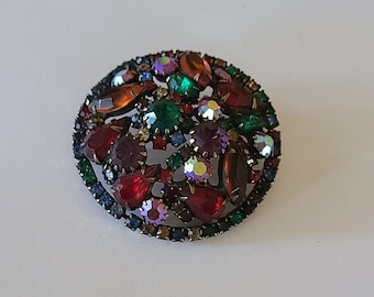 Vintage Brooch unsigned Weiss  Dome -Shaped Round Brooch with Multicolored Prong-set Crystals