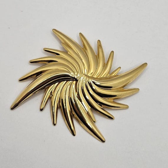 Broche Vintage En Métal Doré - Bijou Ancien Occasion - Sans Marque