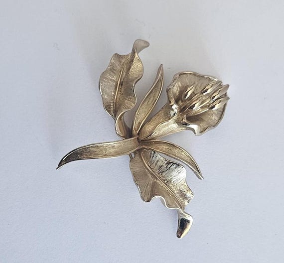 * vintage brooch ୨୧ *✵ ヴィンテージ ブローチ (b) Vintage MARCEL BOUCHER Brooch Goldplated Orchid Flower Brooch Pin