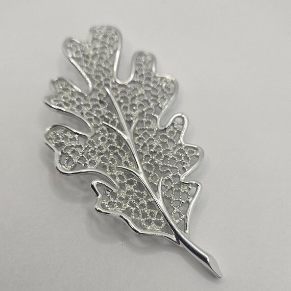 Vintage Sarah Coventry Brooch: Textured Silverton… - image 2