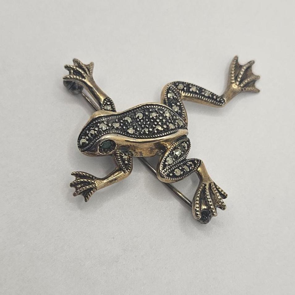 Collier/broche grenouille en argent sterling marcassite et rubis