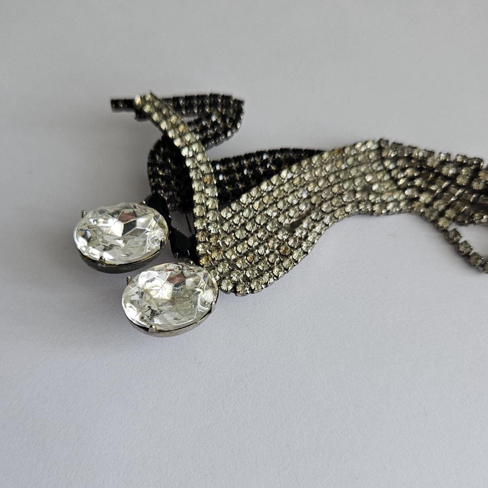 Butler&Wilson ダンスをする男女　ブローチ ビンテージ Vintage Butler & Wilson Dancing Couple Brooch: Art Deco Flapper