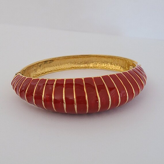 Vintage Bracelet Bangle Red Enamel with Goldtone L