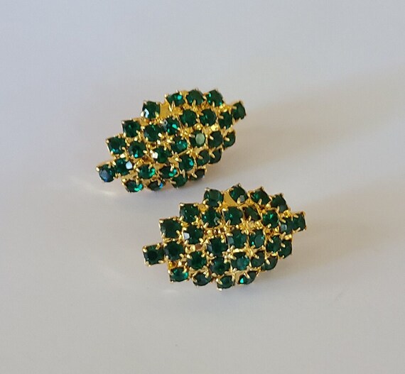 Vintage Clipon Earrings Vibrant Green Crystals Ma… - image 3