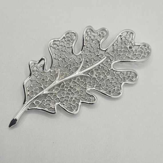 Vintage Sarah Coventry Brooch: Textured Silverton… - image 1