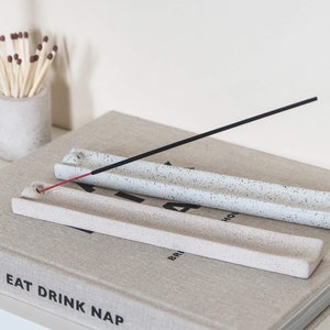Langer Räucherstäbchenhalter | Moderne Räucherschale | Stein Finish | Minimalistischer Stil | Meditation Geschenk | Einweihungsparty Geschenk | Beton Decor
