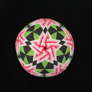 Temari Stickpackung “Pink Double Petal Flowers” in Kombination mit 10 Teilen - mittleres Stickmuster
