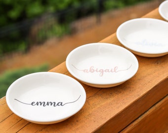 Plato para anillos personalizado, plato para joyas, plato para anillos de compromiso, regalos para damas de honor, regalo para mamá, regalo de graduación, regalo de despedida de soltera