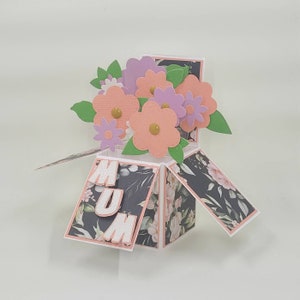 Fatto a mano 3D Floreale Festa della Mamma Pop up Box Card