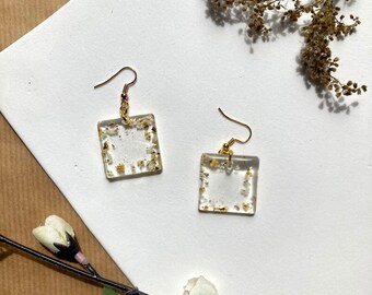 Handmade Floral Resin Earrings; Minimal Design, Pressed Flower, Boho, Statement Earrings, Geometric Shape, Simple, Detailed