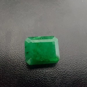 Colombian Emerald 4.80 Carat Exquisite Green Rare Emerald Cut Beauty High Grade