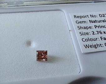 0.13ct Australian FANCY VIVID PINK Diamond Princess Shape Clarity SI1 Extremely rare color & very unique diamond worldwide express shipping