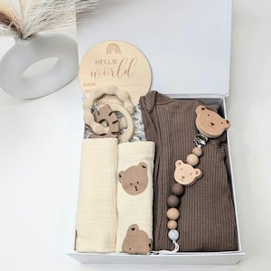 Coffret cadeau bébé We Can Bearly Wait, coffret cadeau bébé ours neutre sexiste, cadeau unisexe, indispensables pour bébé, cadeau baby shower, faire-part de naissance,