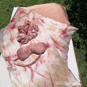 Tie-dye pink silk pillowcase, Botanical Dye Plant dye, Silk Cushion Covers, Plain Pillow Case, Plant Dye Silk Cushions Covers, Home Decor