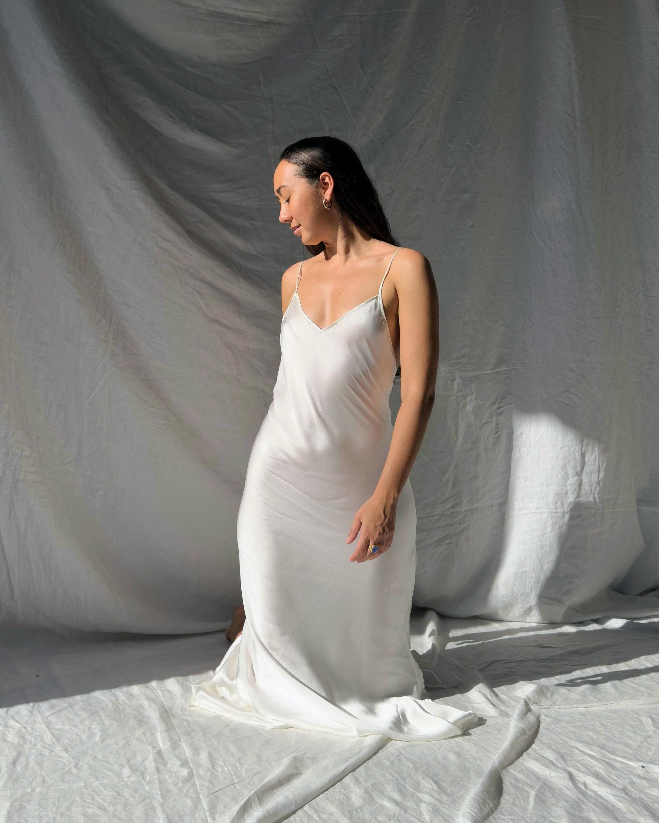 long camisole dress Cami silk satin maxi dress in white - Nili Lotan