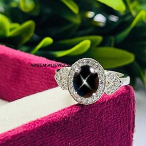 Bague saphir étoilé noir, bague en argent sterling 925, bague étoile Lindy, bague étoile noire, bague de mariage, cadeau pour le propriétaire, cadeau pour sa bague femme