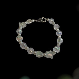 Iridescent beaded bracelet :)