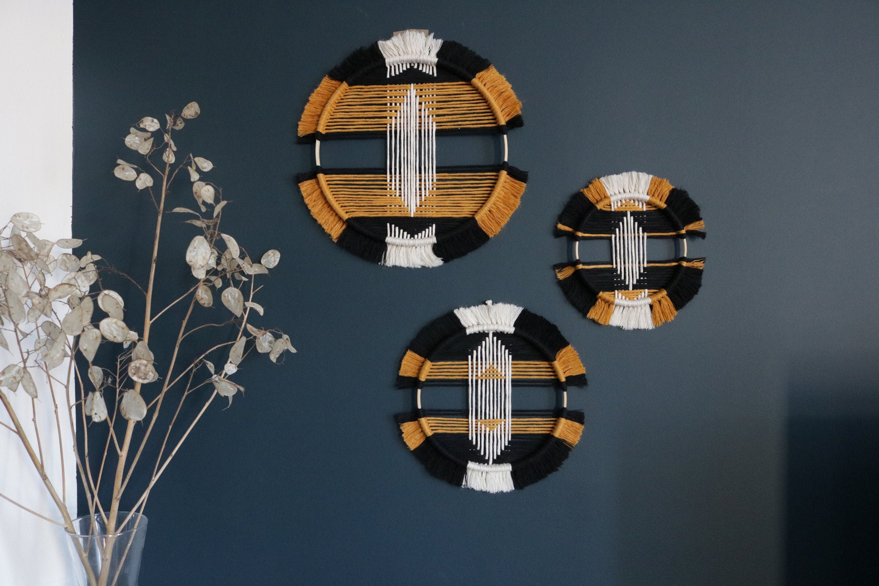 Composition Murale en Macramé - Modèle Léandre Décoration Salon Bureau Chambre Corde 100% Coton Recy