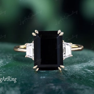 Emerald Cut 4CT Black Onyx Engagement Ring Art Deco Moissanite 14k Yellow Gold Engagament Ring Vintage Bridal Anniversary Ring for Women/Her