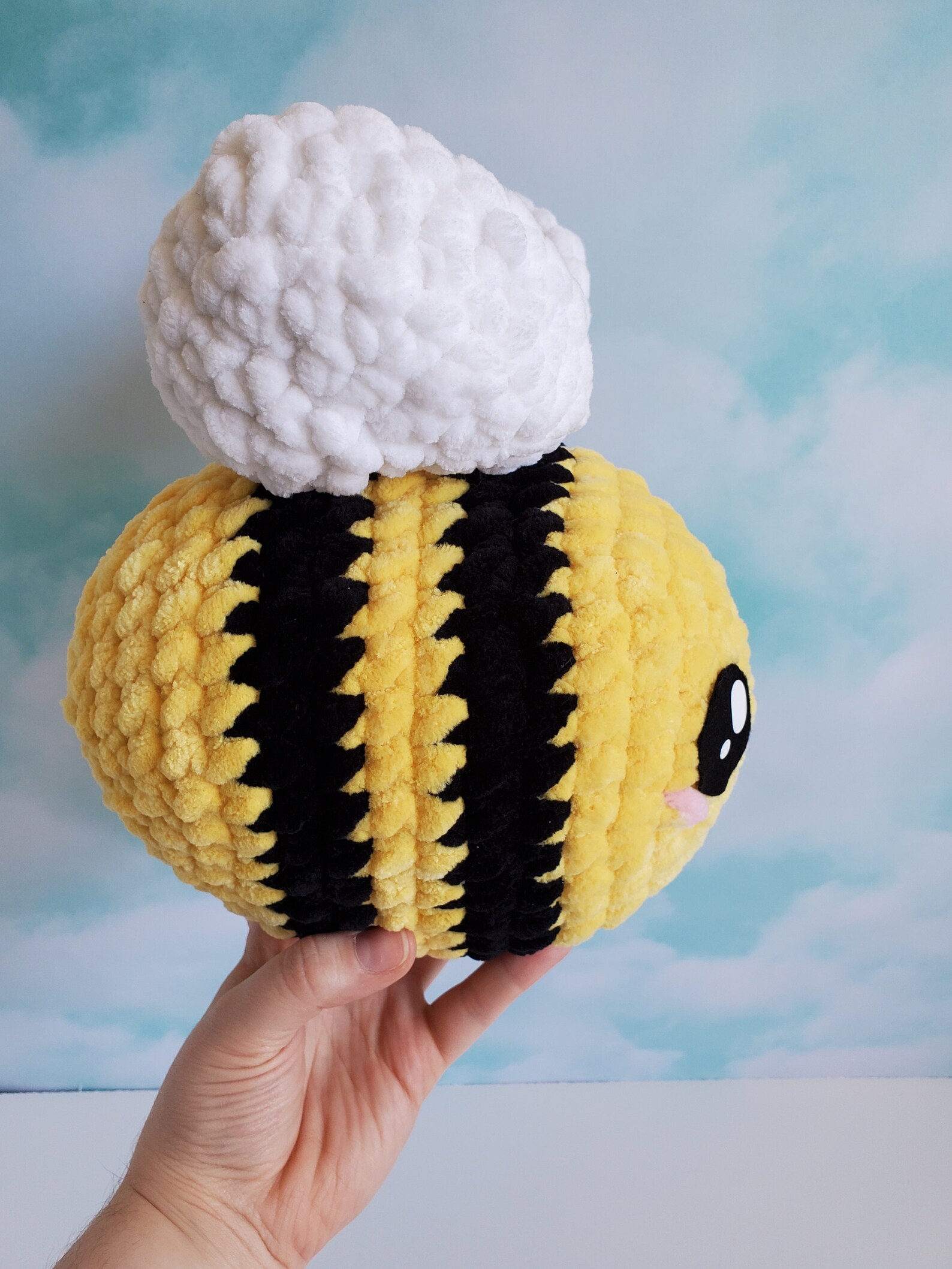 Large Amigurumi Bee Crochet Bee Chunky Yarn Bee Stuffed Toy | Etsy