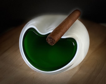 Handblown Green Cigar Glass Ashtray - Czevitrum Salamander hand blown glass ashtray