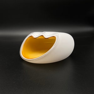Cigar ashtray, can hold up to 2 cigars.
3-layer glass technique.
Unique modern design.
High quality Bohemian glass from the Czech Republic.