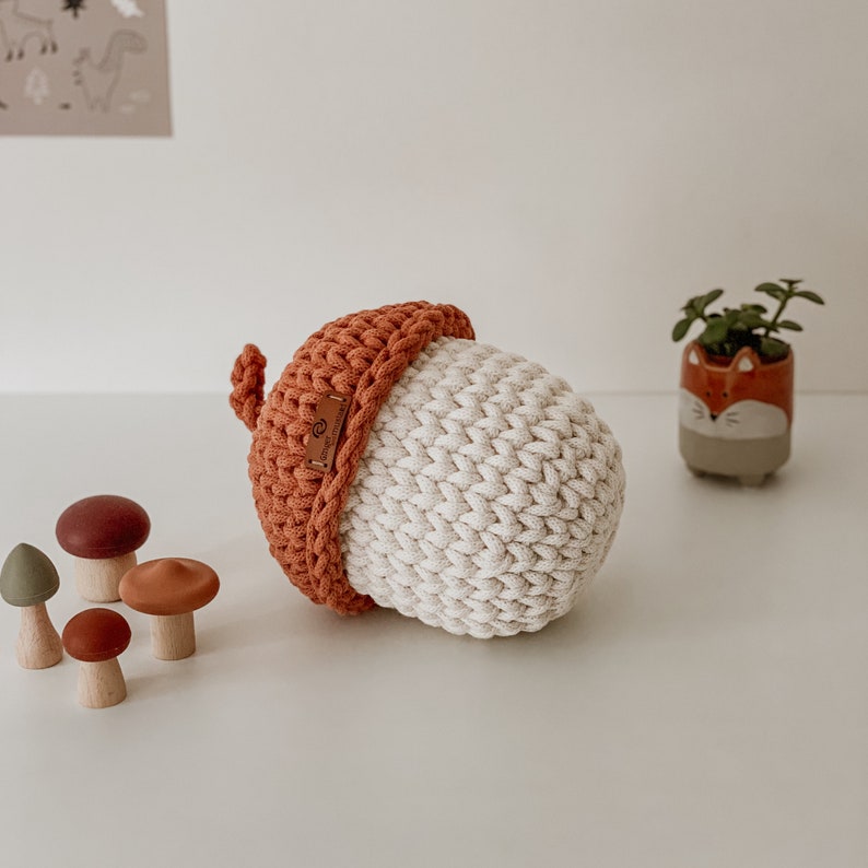 PATTERN, Acorn Basket Crochet Pattern, Crochet Pattern, PDF Pattern, PDF Patron Crochet, Panier Gland, Autumn Acorn, Autumn Decoration image 3