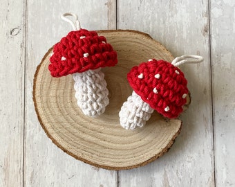 Crochet Toadstool Autumn Decoration, Ornament, Table Decor, Mushroom Pendant, Woodland, Nursery, Fairy, Shelf Decor, Christmas Decor