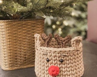 Christmas Basket, Reindeer, Xmas Decor, Minimalist Decor, Christmas Decoration, Handmade Basket, Christmas Themed Basket, Boho Deco, Gift