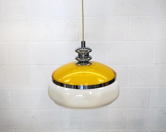 Lampada vintage in cromo e plastica in stile anni '60: illuminazione moderna di metà secolo