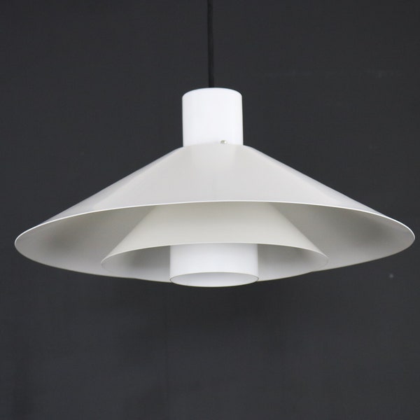 DIE NORDISK SOLAR-Lampe | Modell Trapez | Weißes Dänisches Top Design | Skandinavisches Design | Mid Century Modern