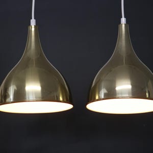 Par de LÁMPARAS JO HAMMERBORG doradas / Fog & Morup / Modelo Silhuet 1 / Danish Top Design Pendel / Lámpara de la década de 1970 / Diseño escandinavo