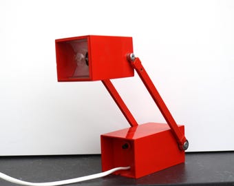 Louis Poulsen LamPetit oranje tafellamp - Deens modern uit de jaren 70