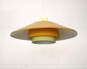 ダナライトによるデンマークカラーデザインランプ、モダンな色彩