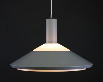 Wonderful and high quality  LOUIS POULSEN pendant light | Klassependel model 18584 | 60s lamp | Scandinavian design | Mid Century Modern